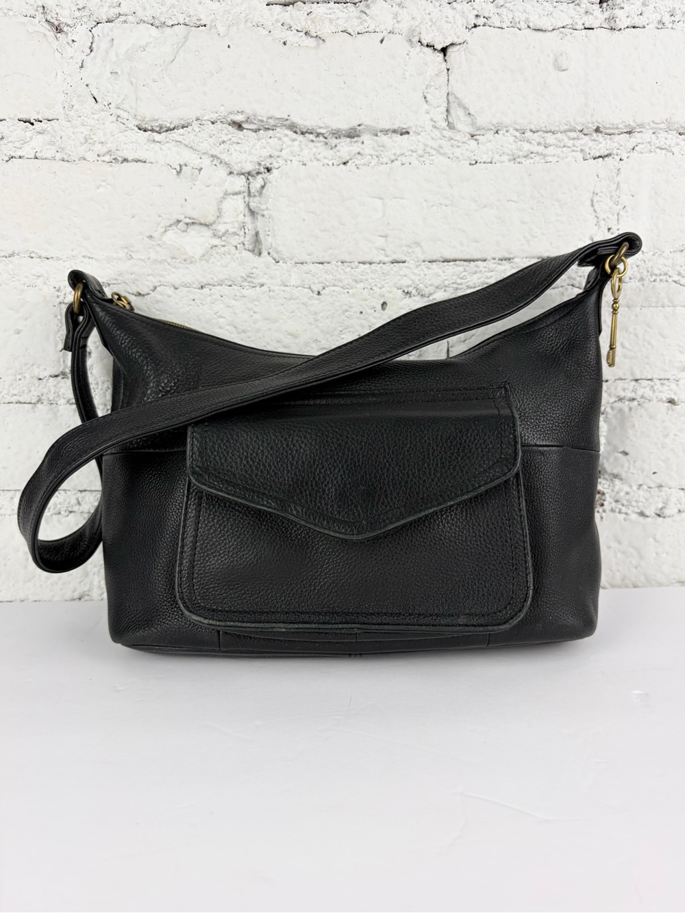 Fossil VTG Black Leather Envelope Pocket Front Shoulder Bag Purse